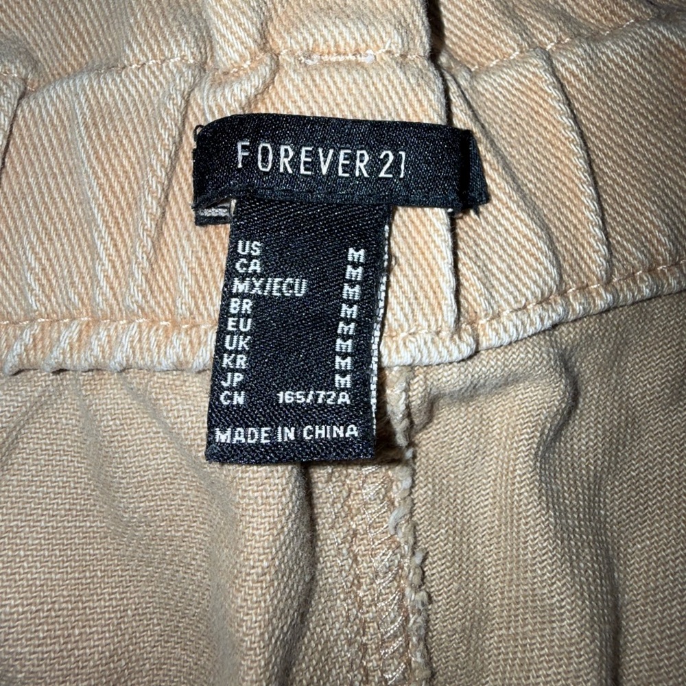 Forever 21 High wasted Tan shorts - Picture 5 of 5